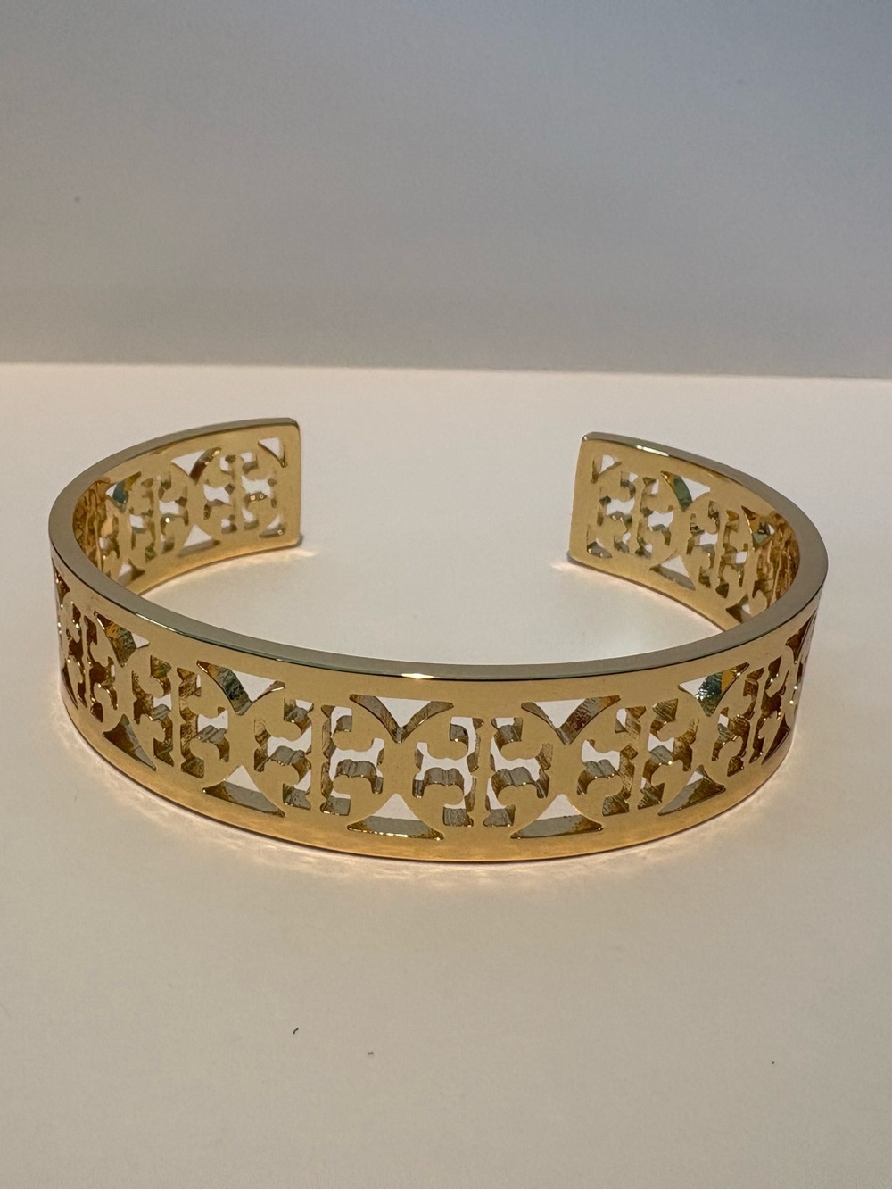 TORY BURCH 18k-Gold plated brass Openwork logo Cuff Bracelet
